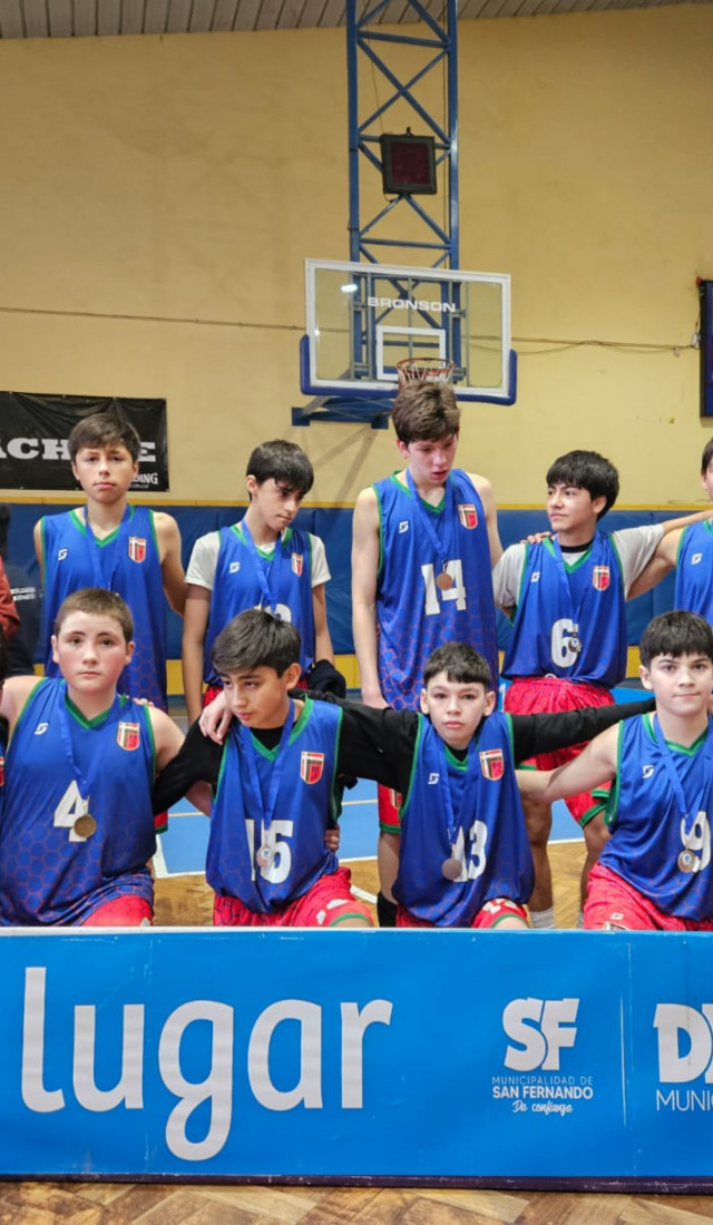 Los equipos de baloncesto y voleibol del Instituto compiten en la Final del Campeonato Intercolegios.